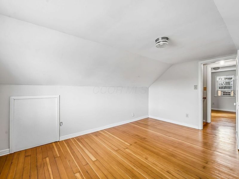 925 Kinnear Road, Columbus, OH 43212 Photo 17