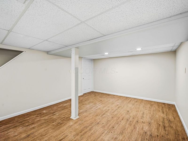 925 Kinnear Road, Columbus, OH 43212 Photo 24