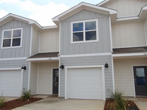 323 Callie Drive, Crestview, FL 32536