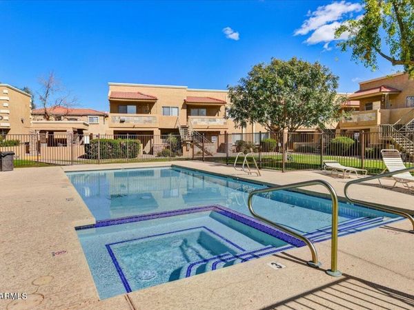 303 N MILLER Road N, Unit 2002, Scottsdale, AZ 85257