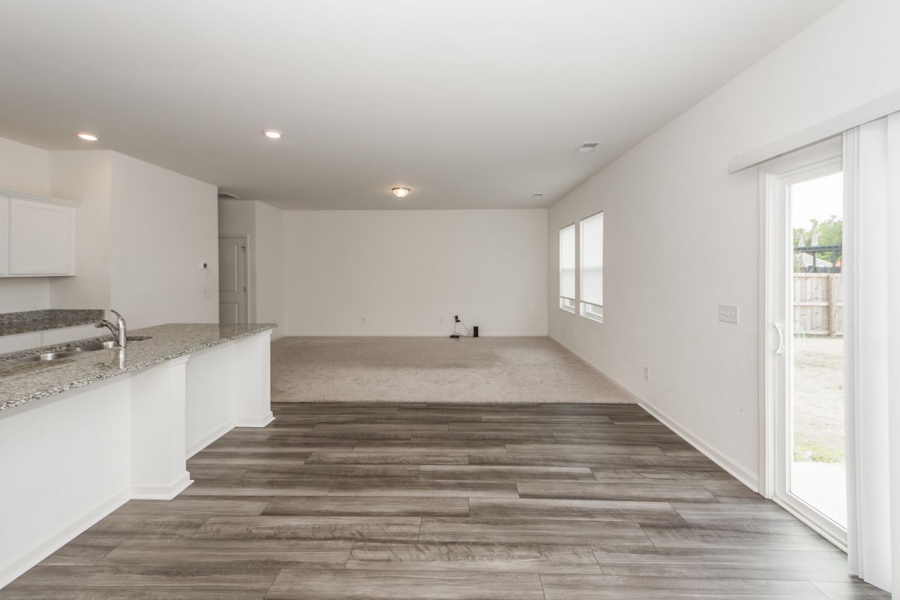 465 Pender Woods Drive Photo 11