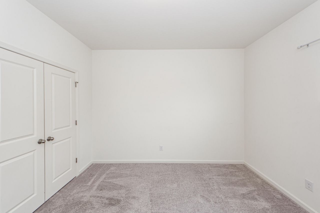 465 Pender Woods Drive Photo 18