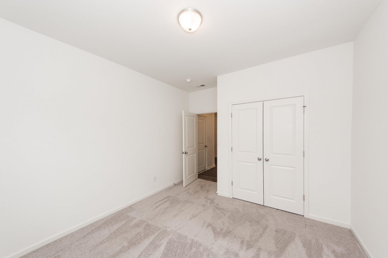 465 Pender Woods Drive Photo 19