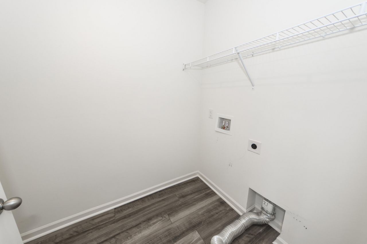 465 Pender Woods Drive Photo 32