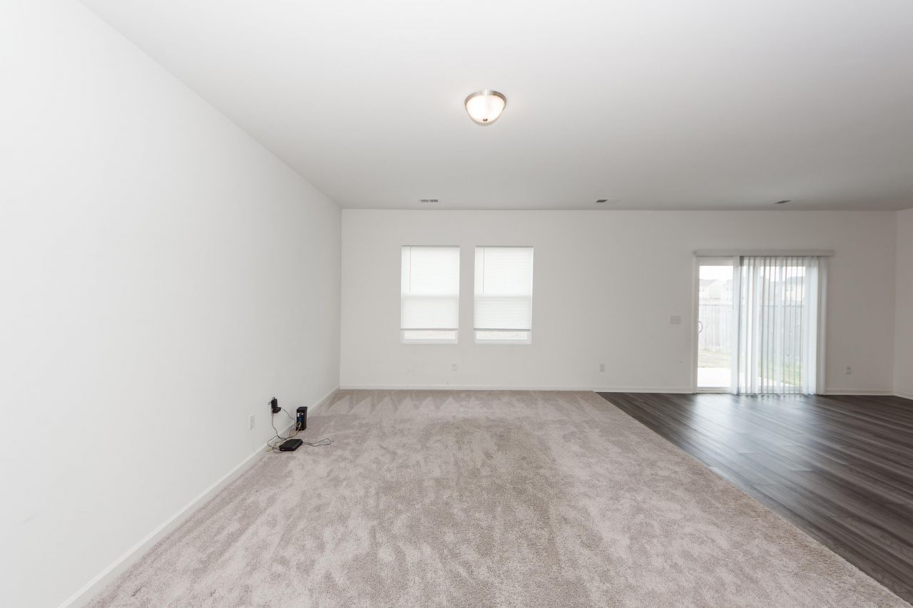 465 Pender Woods Drive Photo 6