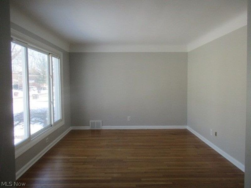 5603 Allanwood Drive, Parma, OH 44129 Photo 9