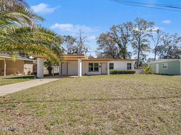 8509 LAURENS Road, Jacksonville, FL 32208