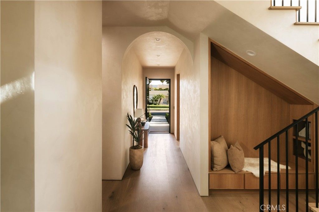 12527 Mitchell Avenue, Los Angeles, CA 90066 Main Photo