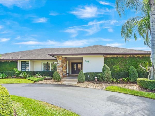 9988 SW 126th Ter, Miami, FL 33176