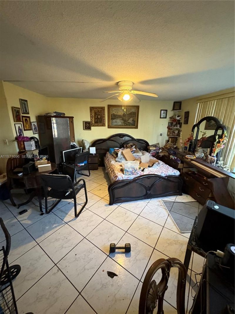 1401 NE 191st St, Unit D204, Miami, FL 33179 Photo