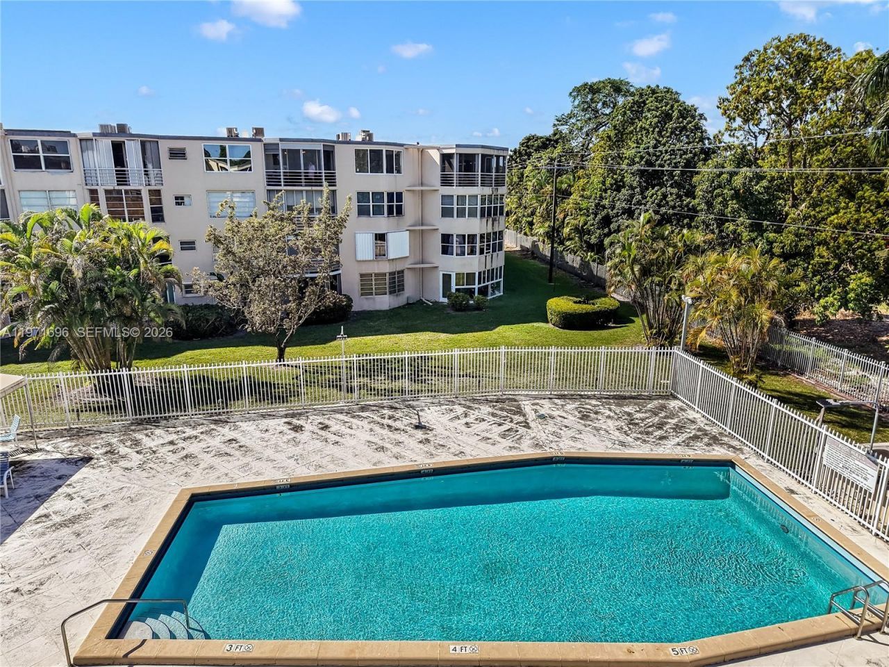 1401 NE 191st St, Unit D204, Miami, FL 33179 Photo