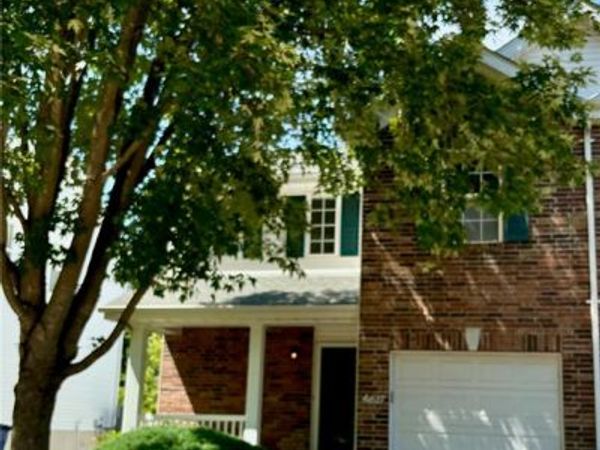6827 Eagles Landing Court, Pacific, MO 63069