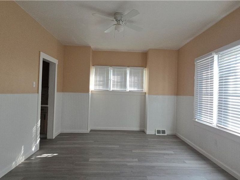 370 Lora Avenue, Youngstown, OH 44504 Photo 11