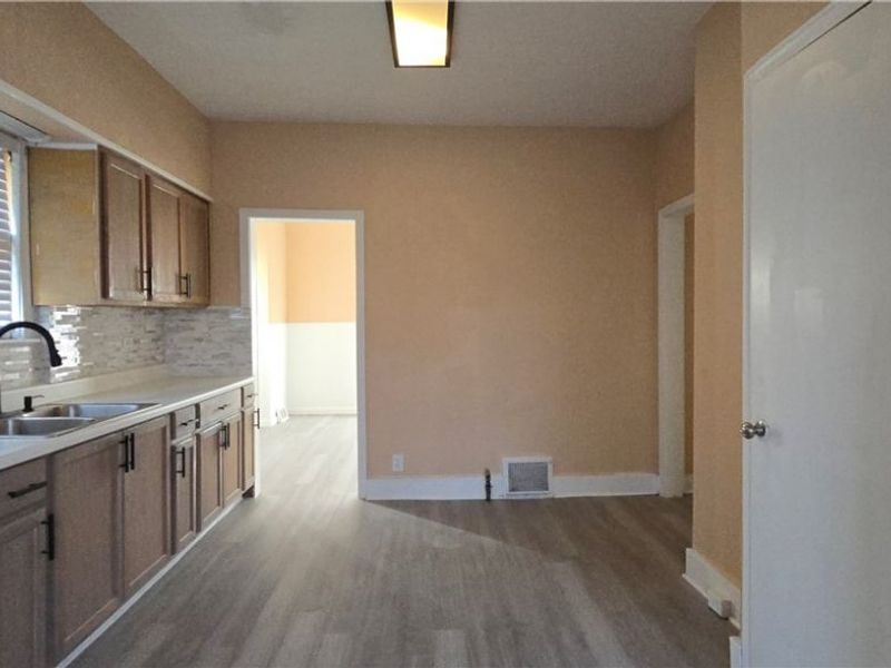 370 Lora Avenue, Youngstown, OH 44504 Photo 17