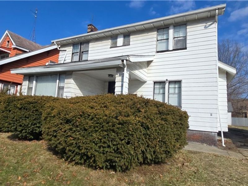 370 Lora Avenue, Youngstown, OH 44504 Photo 2