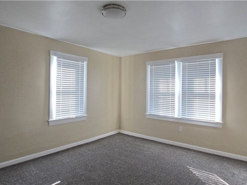 370 Lora Avenue, Youngstown, OH 44504 Photo 28