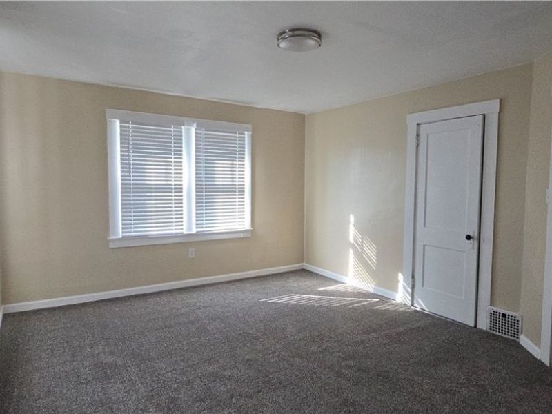 370 Lora Avenue, Youngstown, OH 44504 Photo 30