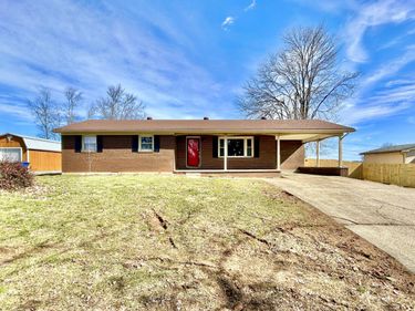 138 Country Hill Drive, Somerset, KY 42503