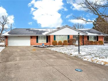 5335 Glendon Lane, Kettering, OH 45440