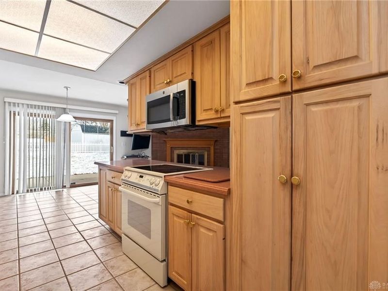 5335 Glendon Lane, Kettering, OH 45440 Photo 12