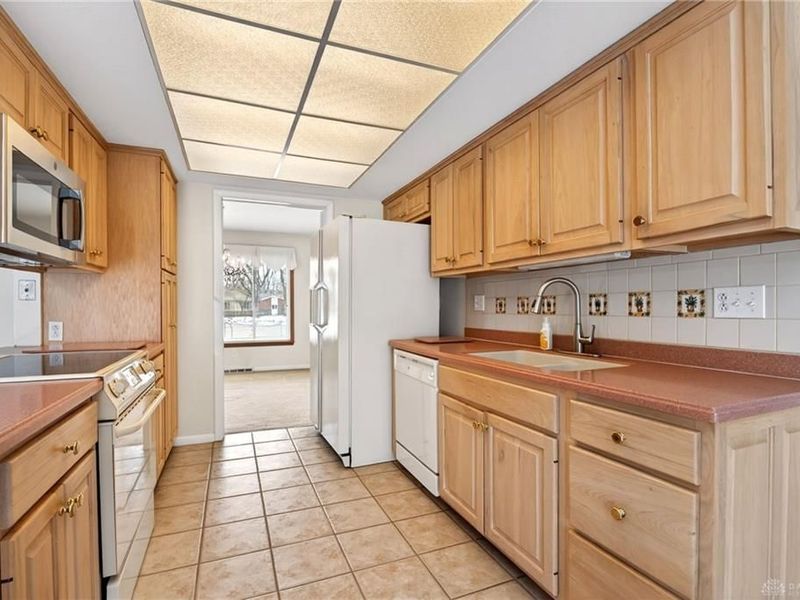 5335 Glendon Lane, Kettering, OH 45440 Photo 14