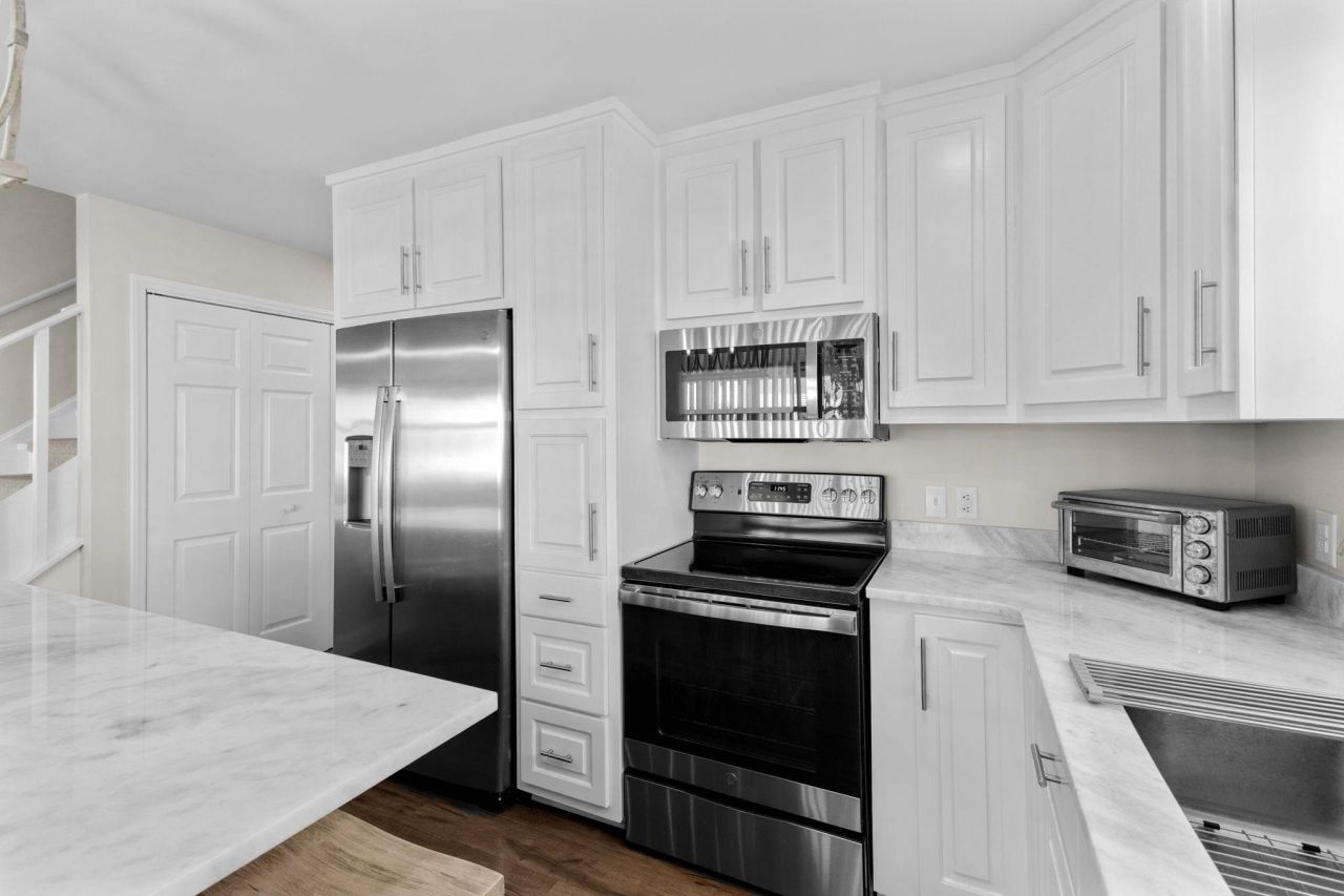 6001 C1 South Kings Hwy. Photo 19