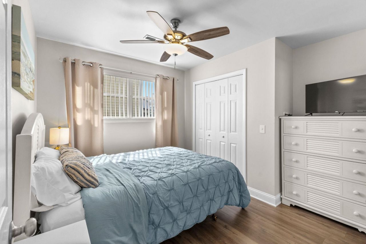 6001 C1 South Kings Hwy. Photo 23