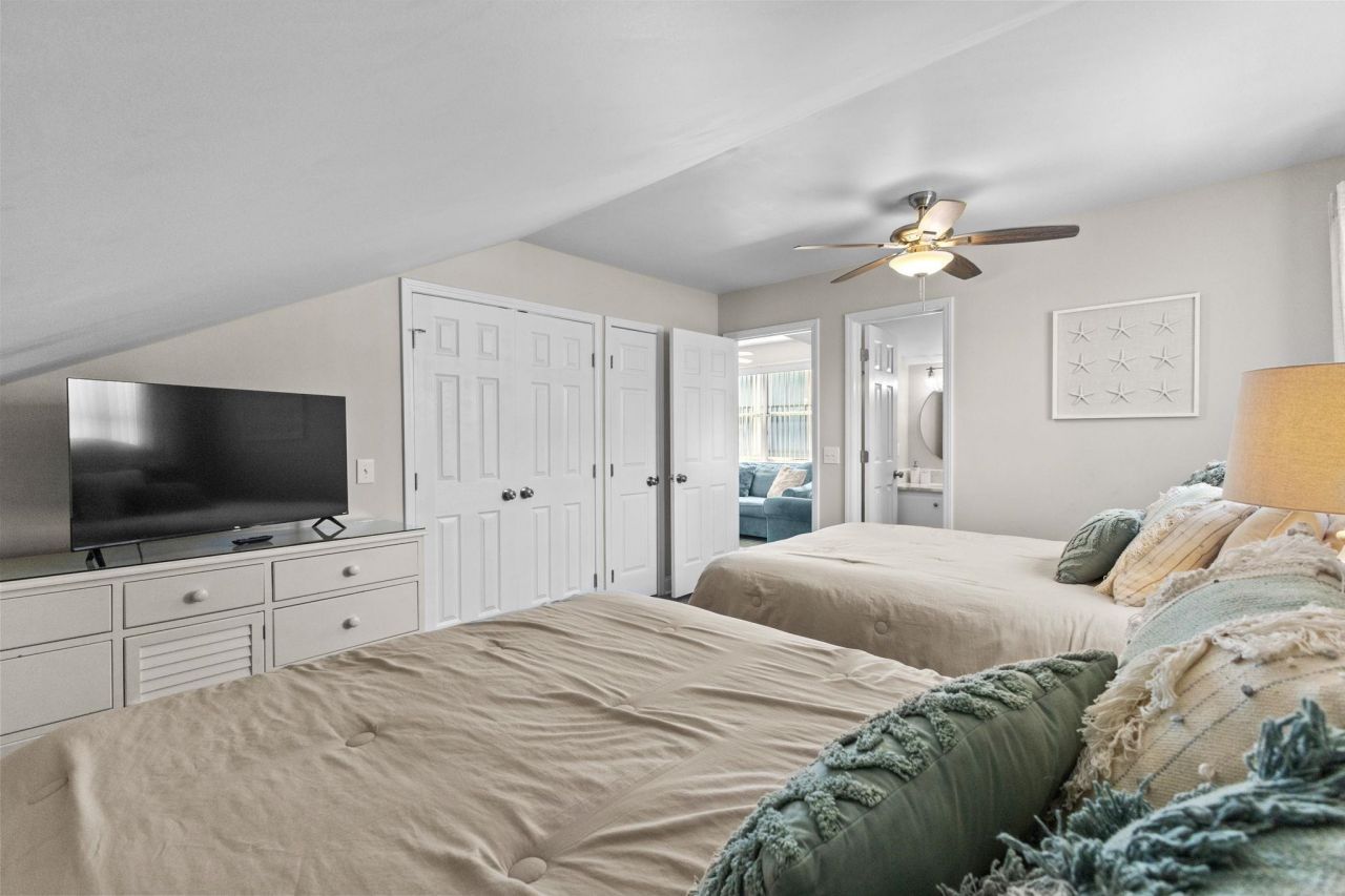 6001 C1 South Kings Hwy. Photo 34