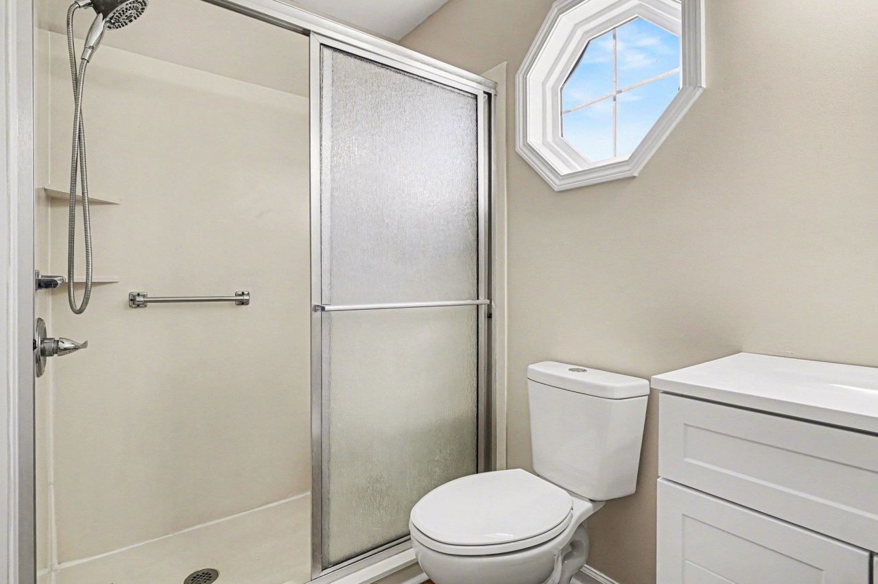 1127 Lancelot Ln. Photo 12