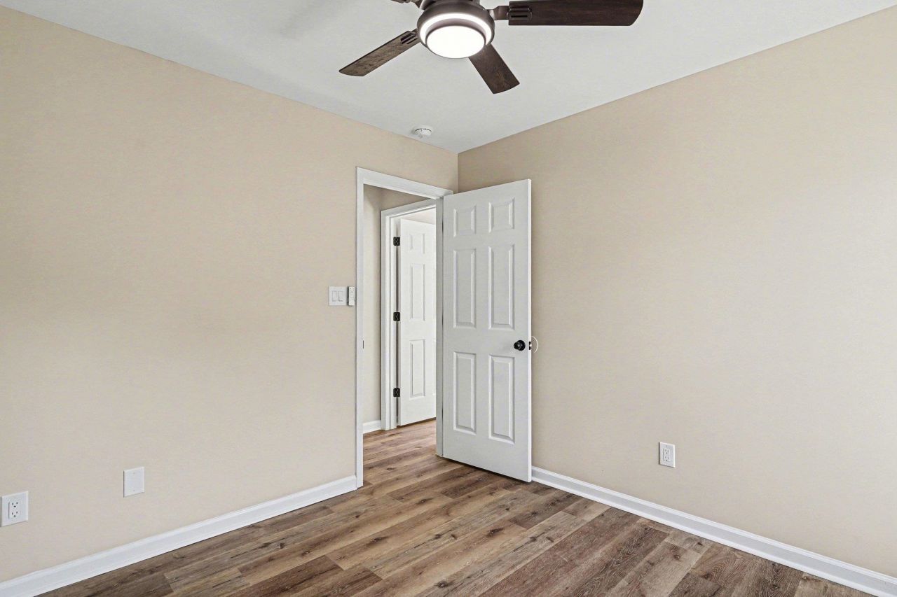 1127 Lancelot Ln. Photo 16