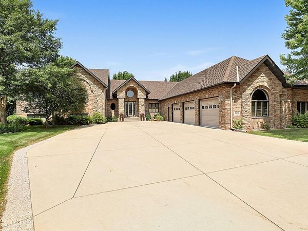 2177 Mill Pond Drive, Saint Cloud, MN 56303