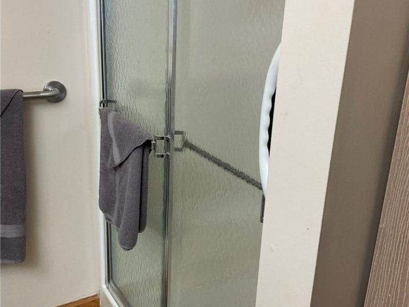 8050 Harbor Creek Drive, Unit 1802, Mentor on the Lake, OH 44060 Photo 9