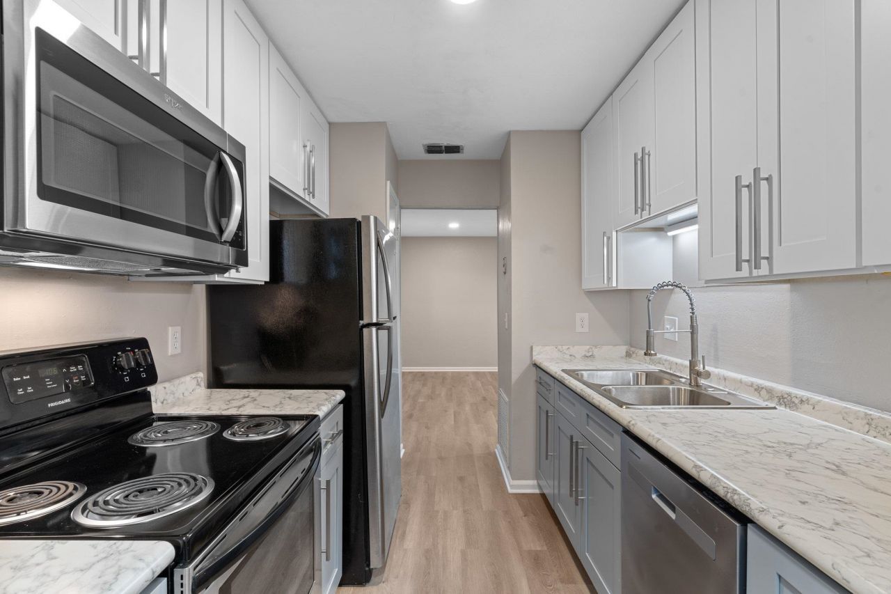 1640 Willow Bend Way, Unit -, Tallahassee, FL 32301 Photo