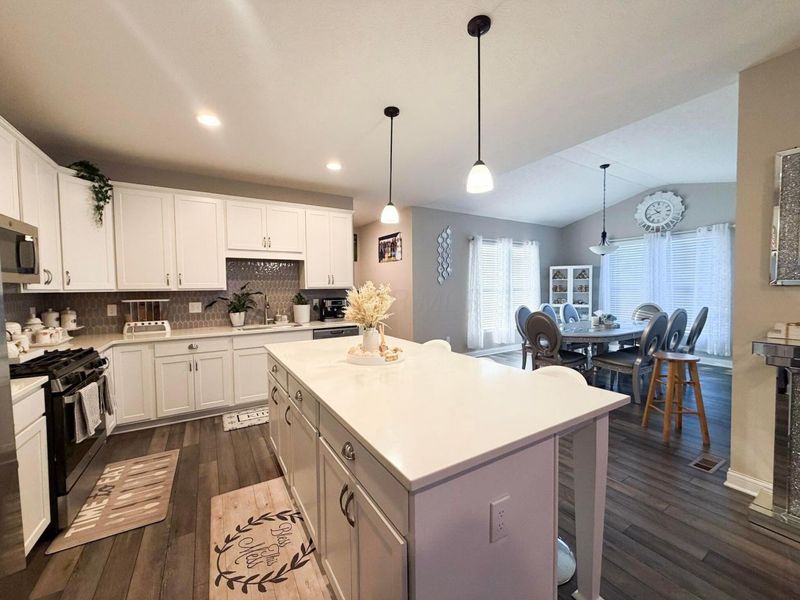 7844 Oldham Drive, Reynoldsburg, OH 43068 Photo 4