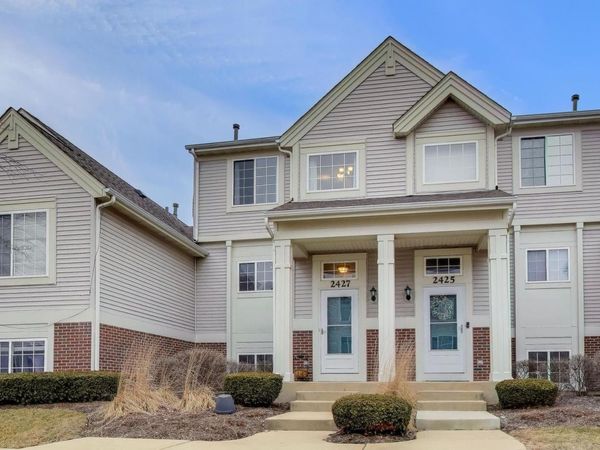 2427 Daybreak Court, Elgin, IL 60123