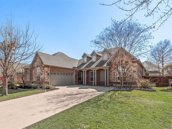6814 Falcon Crest Lane, Sachse, TX 75048