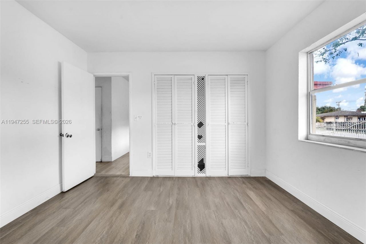 1360 NW 117th St , Miami, FL 33167 Photo