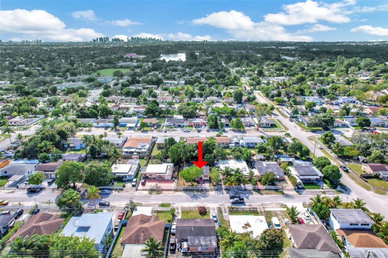 1360 NW 117th St , Miami, FL 33167 Photo