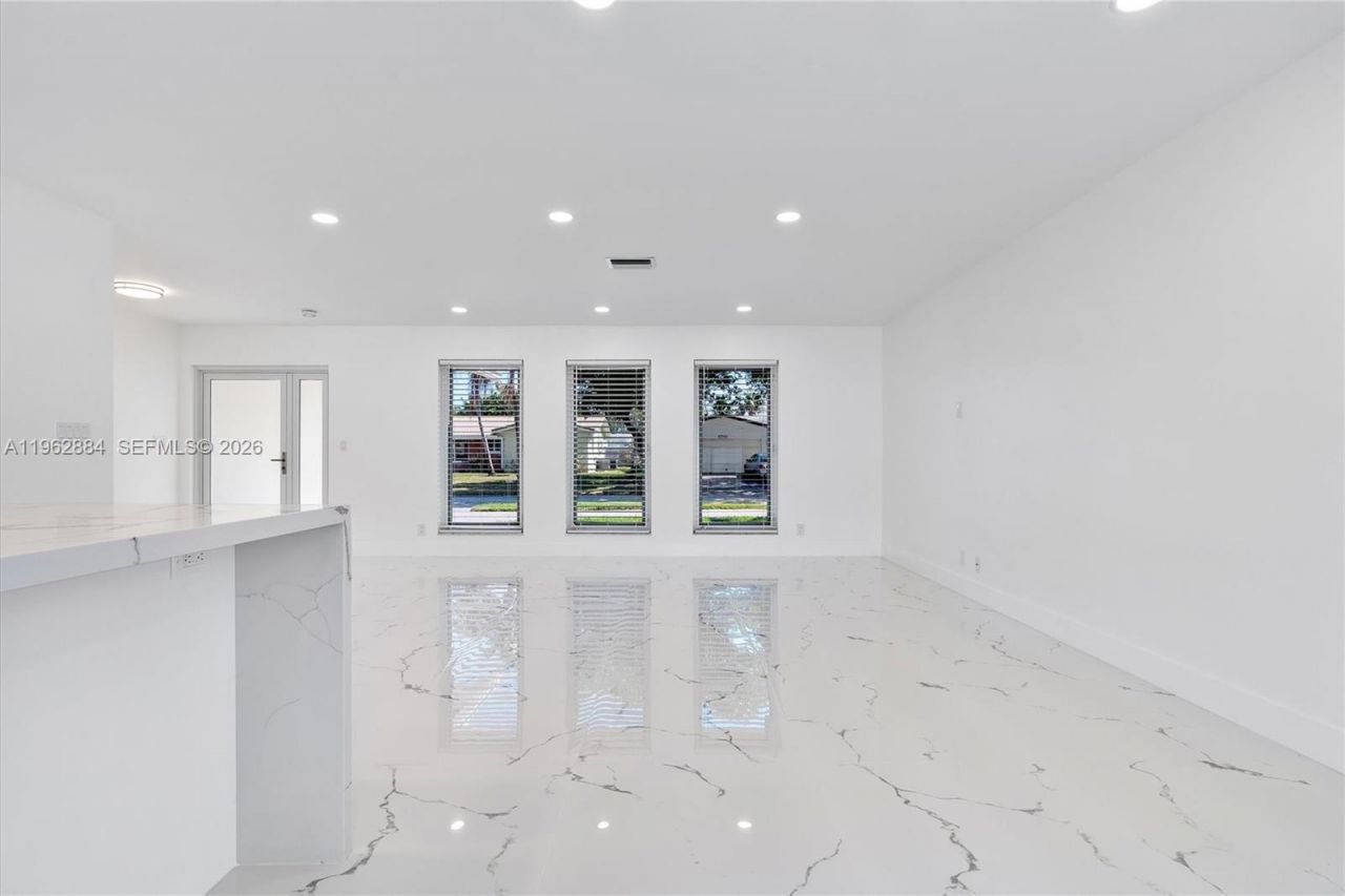 5711 NE 20th Ter, Fort Lauderdale, FL 33308 Photo