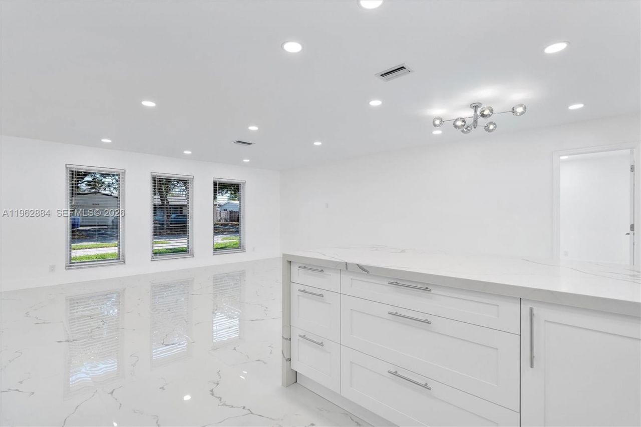 5711 NE 20th Ter, Fort Lauderdale, FL 33308 Photo