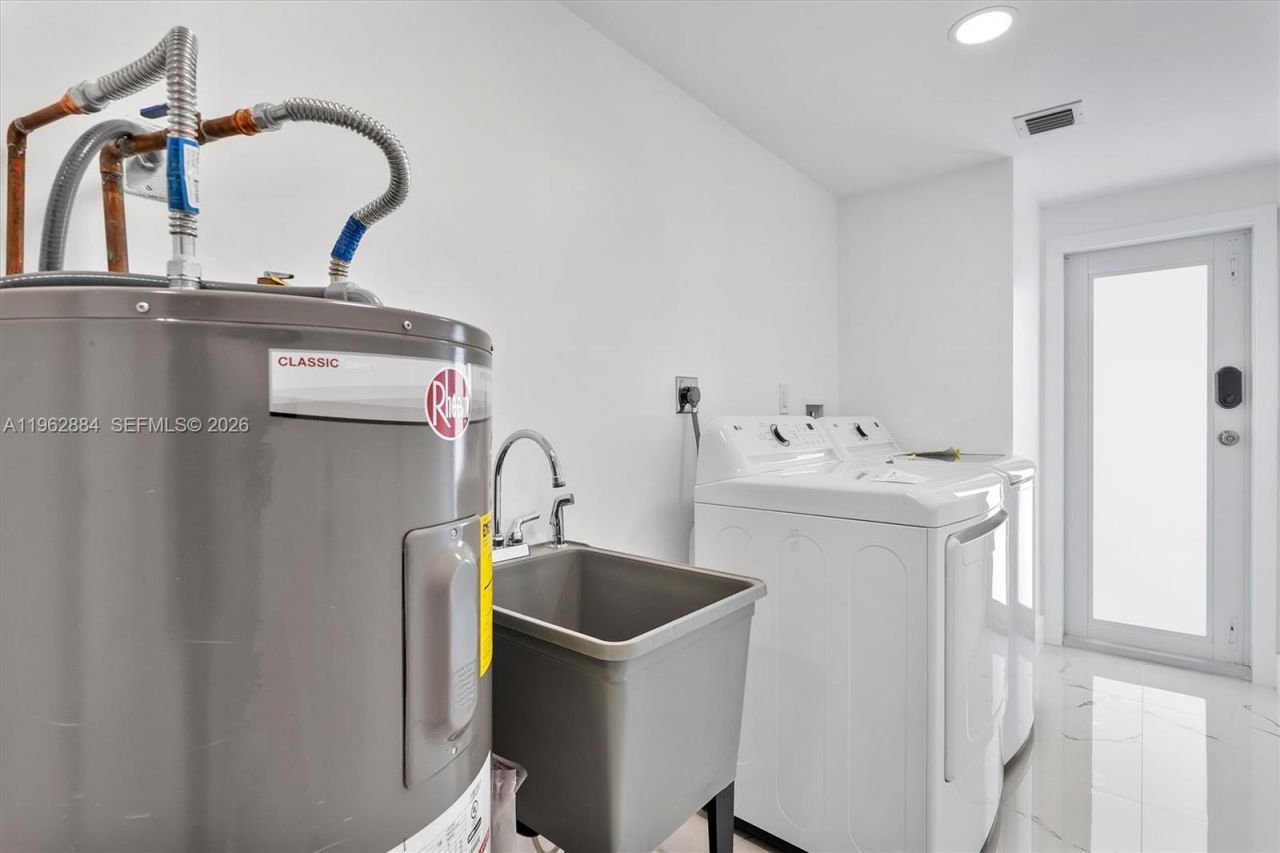 5711 NE 20th Ter, Fort Lauderdale, FL 33308 Photo