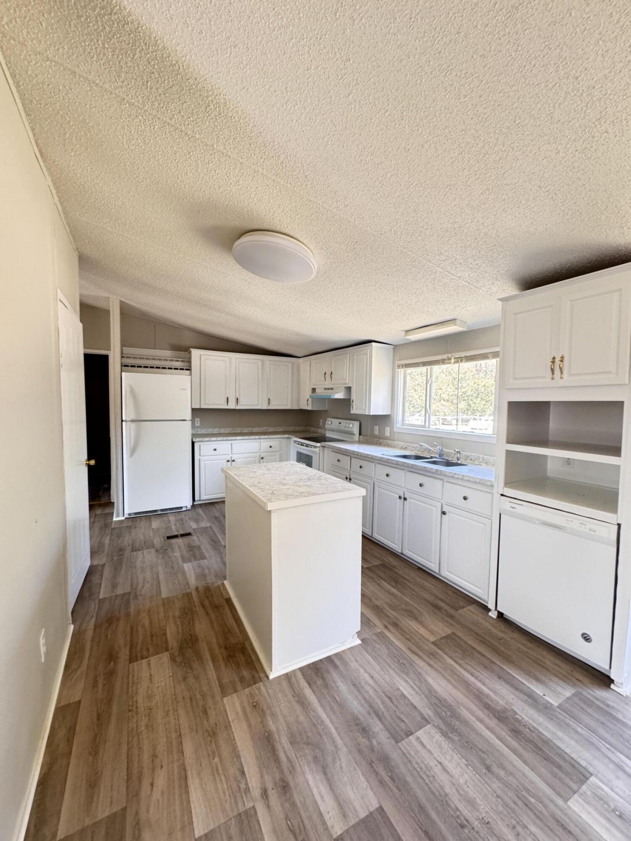 978 Stokes Road Photo 30