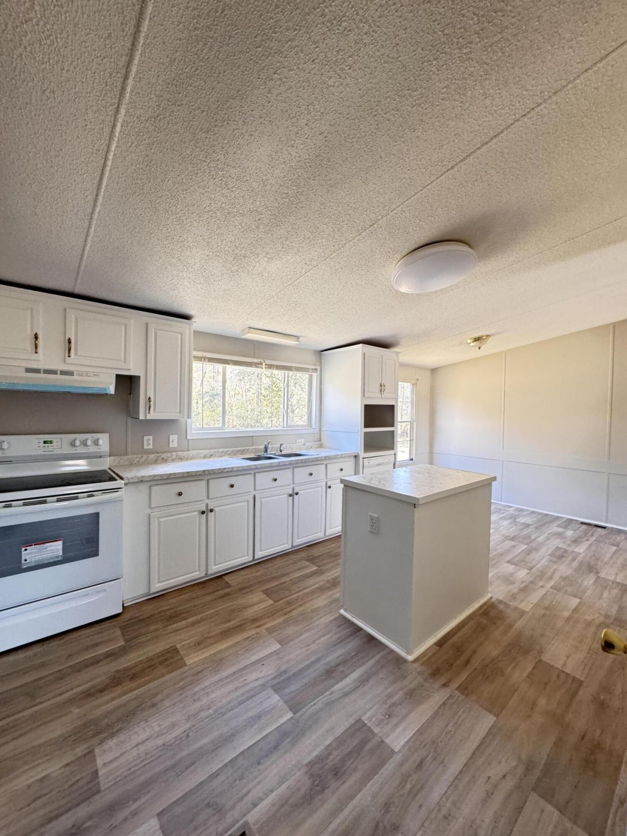 978 Stokes Road Photo 35