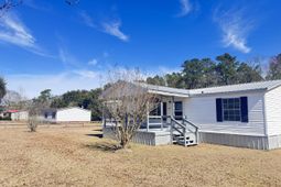 978 Stokes Road photo 4