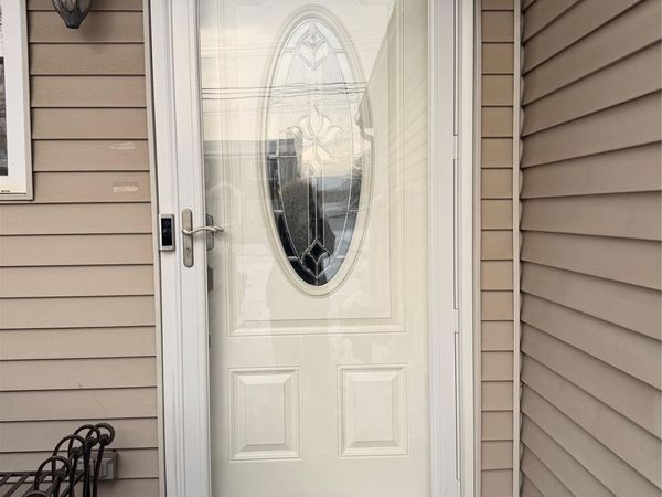 2712 Schleigel Boulevard , Amityville, NY 11701