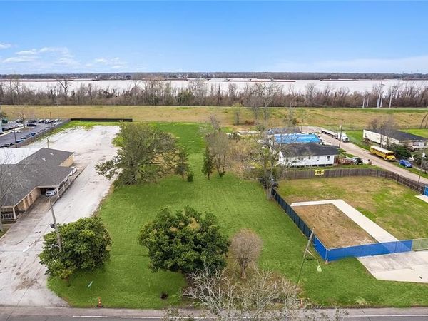 11204 JEFFERSON Highway , New Orleans, LA 70123