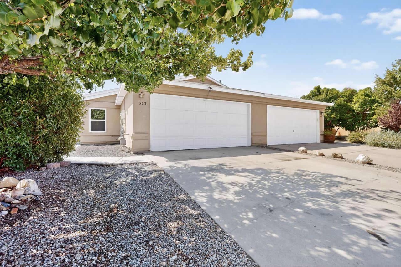 323 Escena Place Se, Albuquerque, NM 87123 Main Photo
