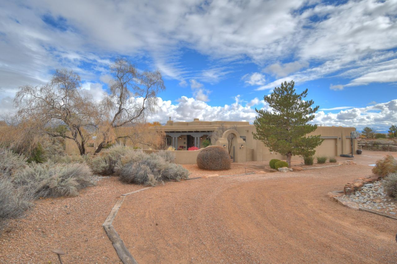 60 El Dorado Road, Corrales, NM 87048 Main Photo