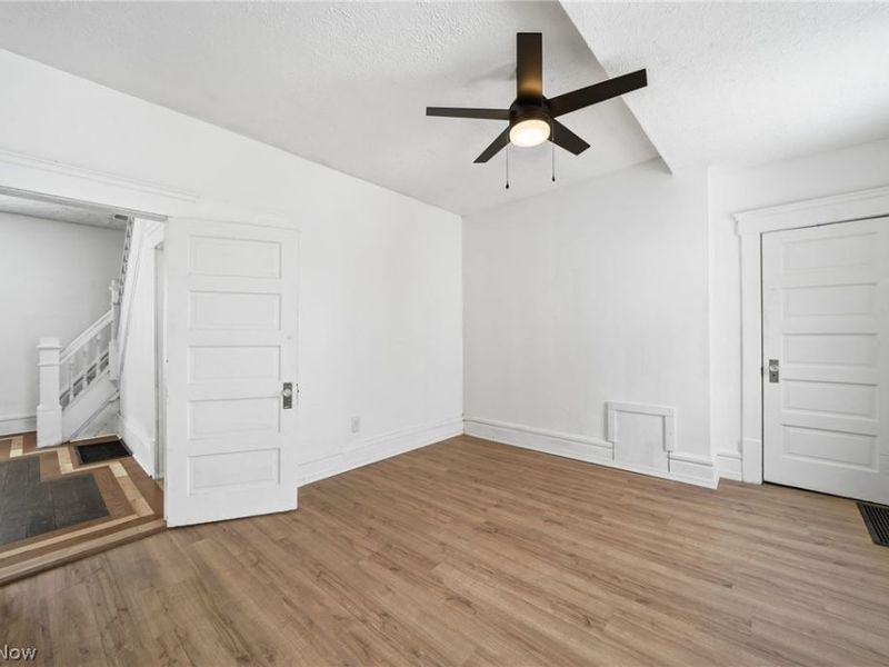 480 Bell Street, Akron, OH 44307 Photo 14