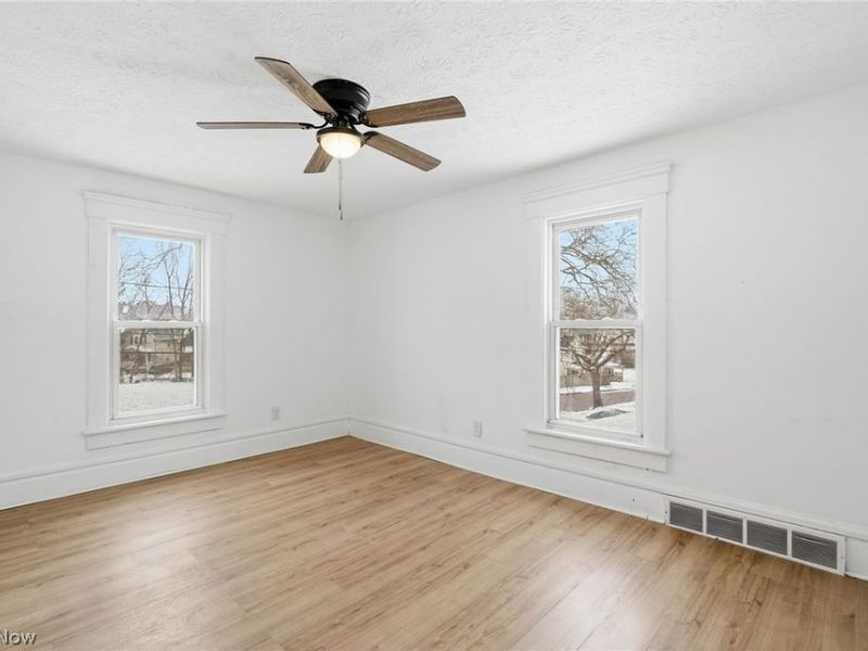 480 Bell Street, Akron, OH 44307 Photo 21